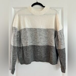 H&M Women's Color Block Crew Neck Sweater - Cream and Gray